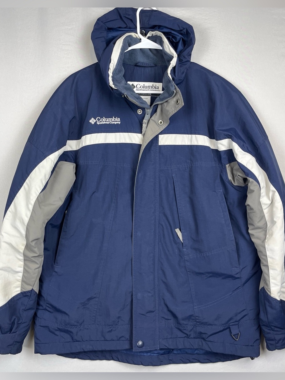 Columbia Men’s Navy Blue Hooded Ski Jacket with White & Gray Accents